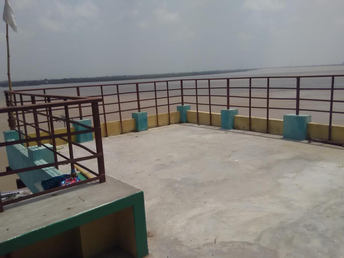 Shiva Lodge Benares Buitenkant foto